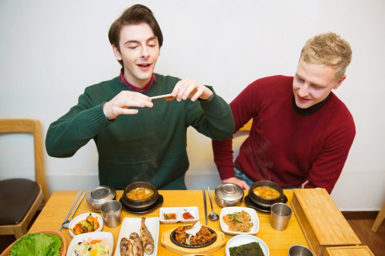 Top 5 Korean Foods Loved by International Travelers 10 Top 5 Korean Foods Loved by International Travelers